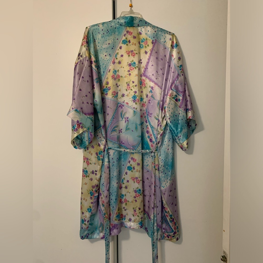 Vintage Inner Most Robe - Picture 3 of 5